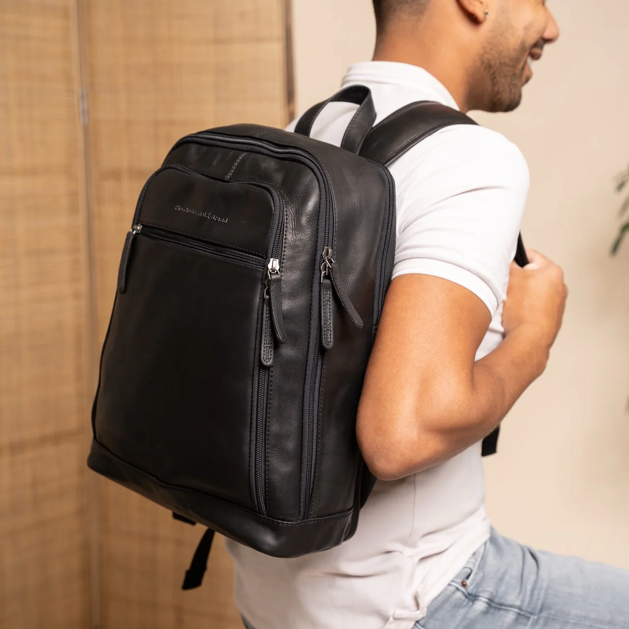 Leather Backpack Black Detroit - Image 2
