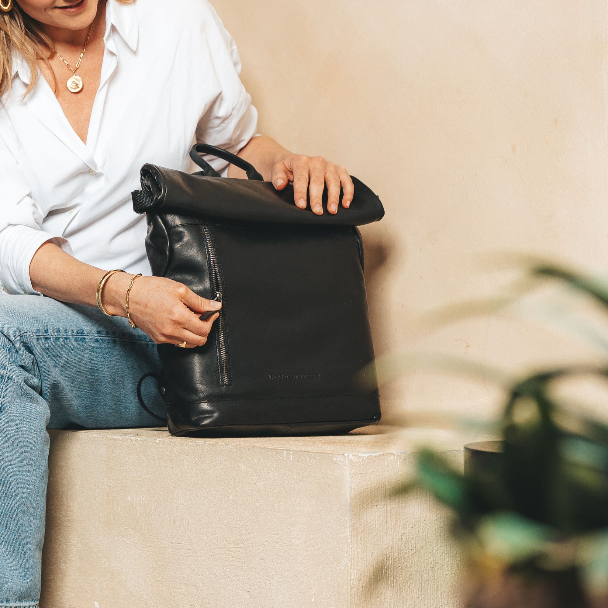 Leather Backpack Black Mazara - Image 2