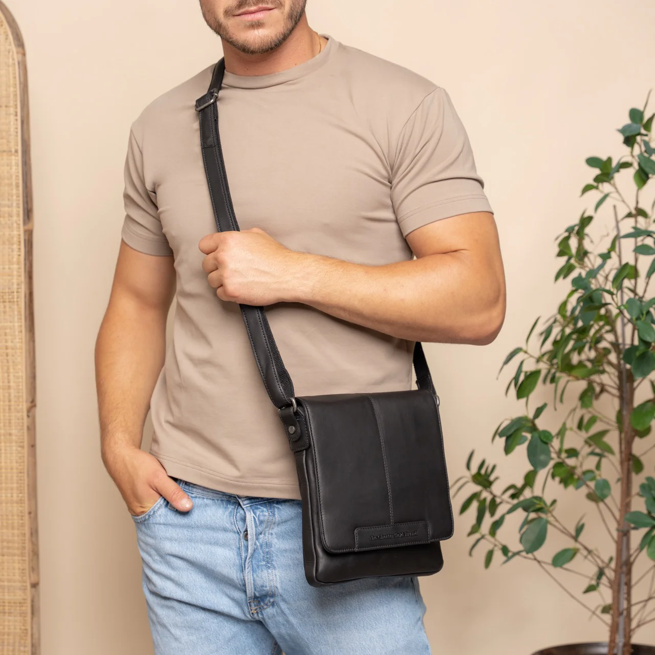 Leather Shoulder Bag Black Bodin - Image 3