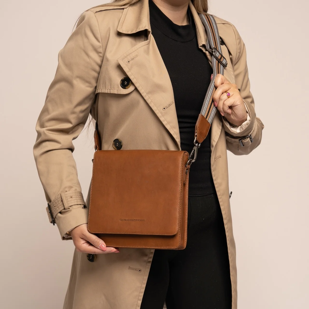 Leather Shoulder Bag Cognac Osuna - Image 2