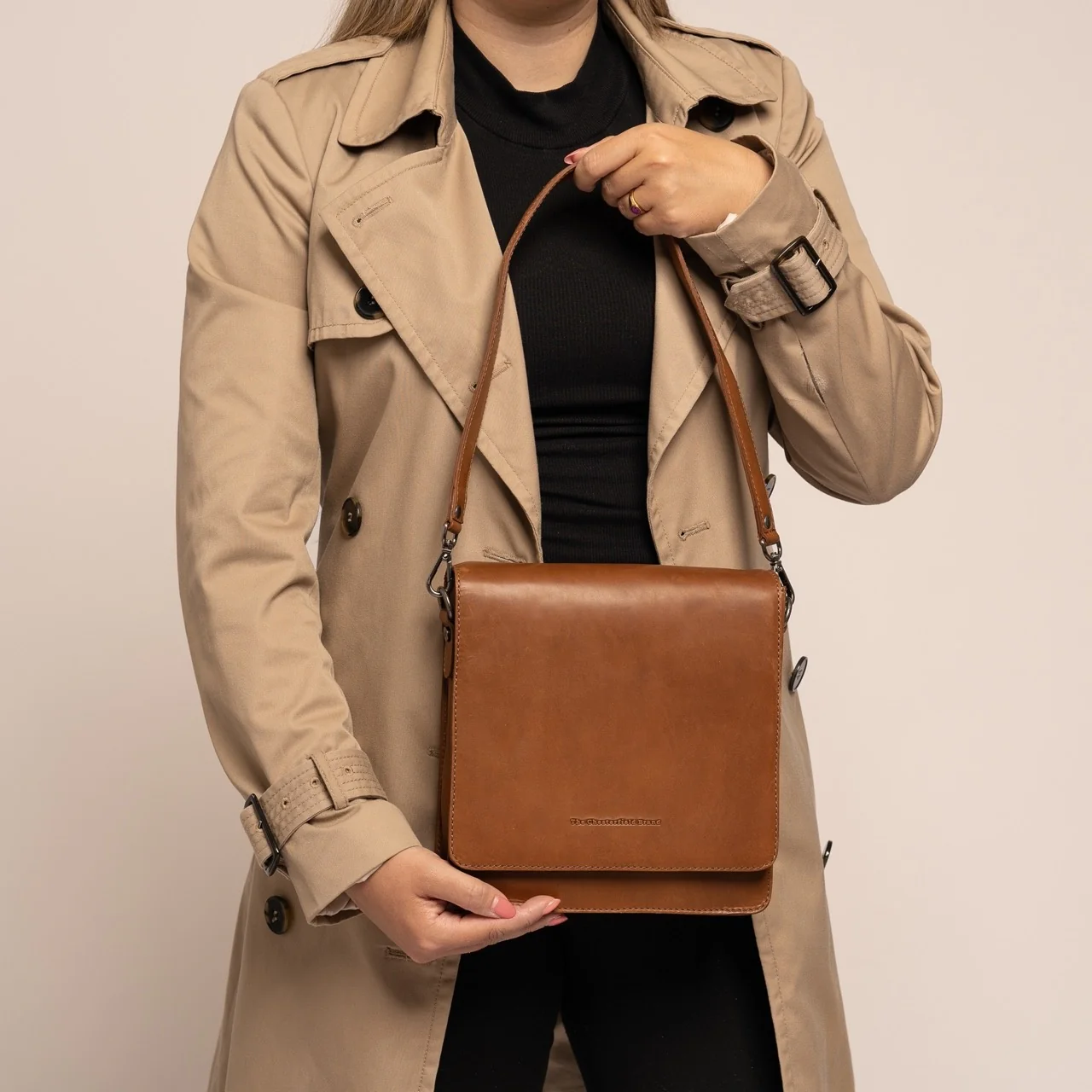 Leather Shoulder Bag Cognac Osuna - Image 3