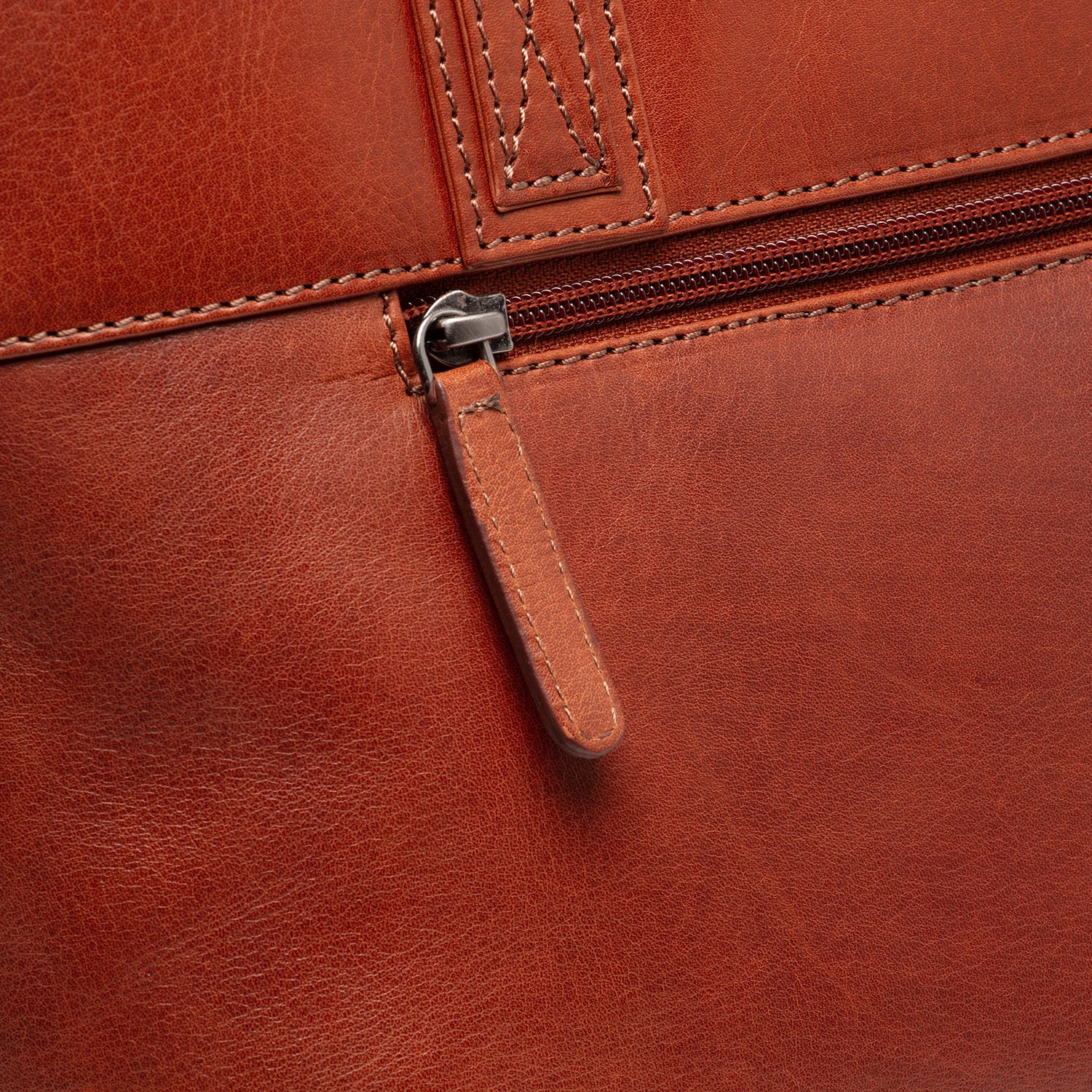 Leather Shoulder Bag Cognac Selvino - Image 8