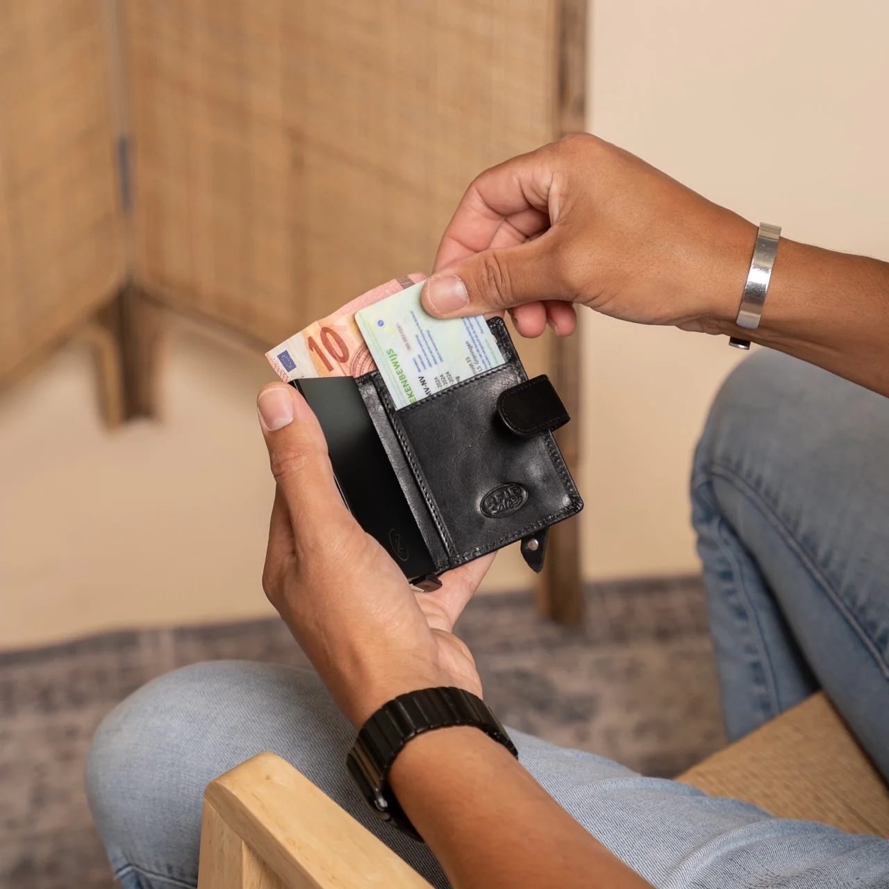 Leather Card Holder Black Prague - Image 3
