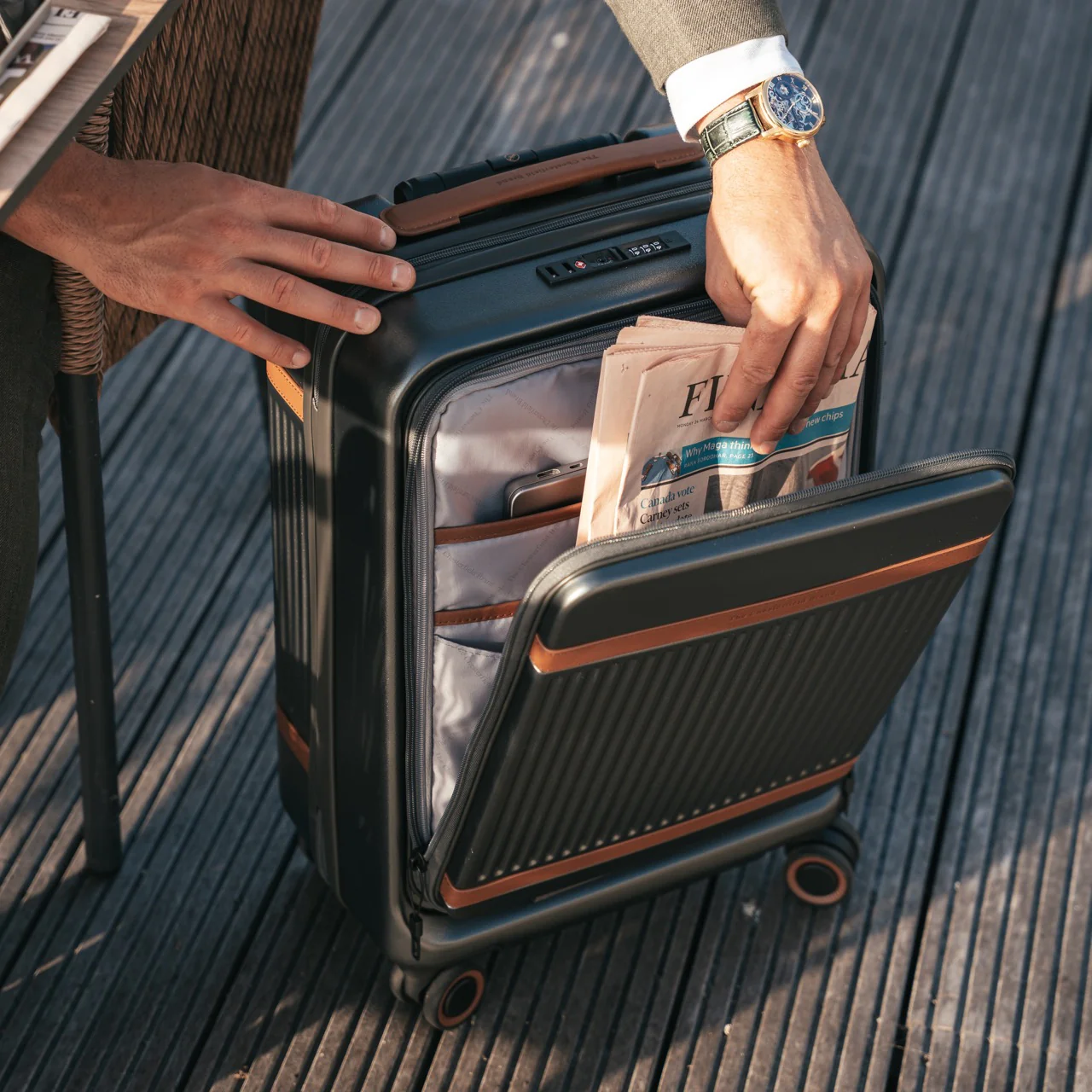 Hand Luggage Suitcase Front Pocket Urban Graphite Zuna - Image 3